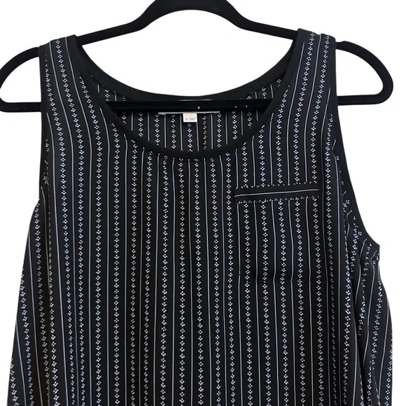 COPY - Loft Black and navy Blue Sheer Tank Top Size LP - Picture 2 of 6
